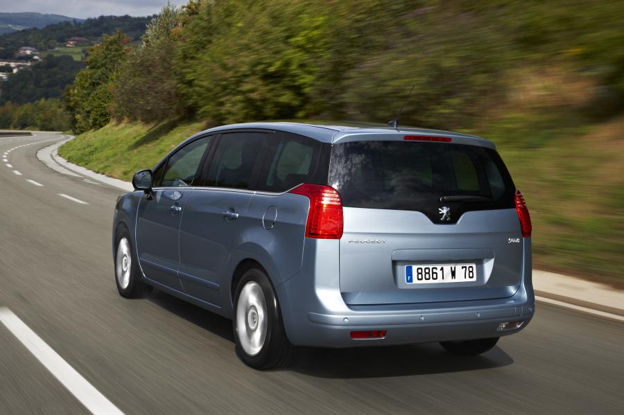  Peugeot 5008 2009 года  (фото 28 из 122)